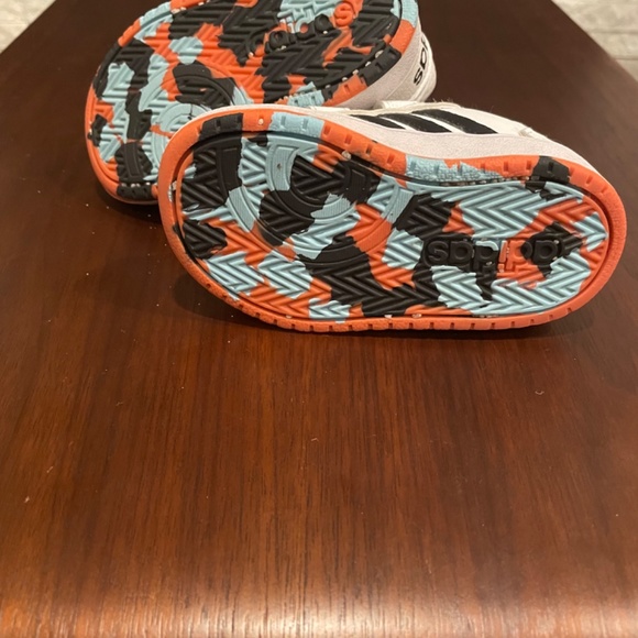 Toddler shoes - Picture 2 of 3